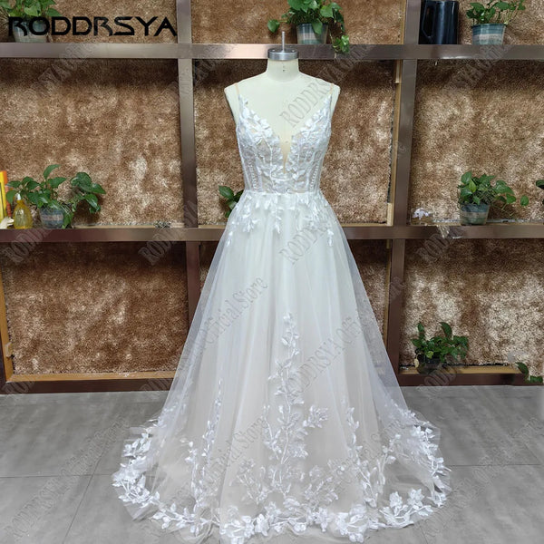 RODDRSYA Spaghetti Straps Glitter Wedding Dresses V-Neck Shiny Tulle With Applique Backless Bohemia Lace Bridal Gowns Plus Size